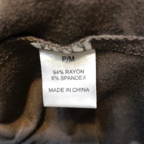 Madison Turtleneck - Picture 3 of 6